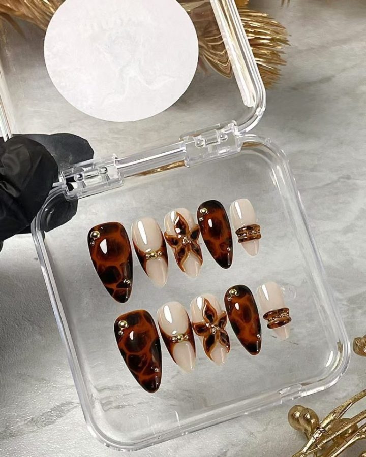Amber Botanical Art Set
